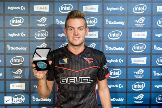 LCK常规赛第五周结束：GEN 10-0未尝一负，Canyon领跑POG