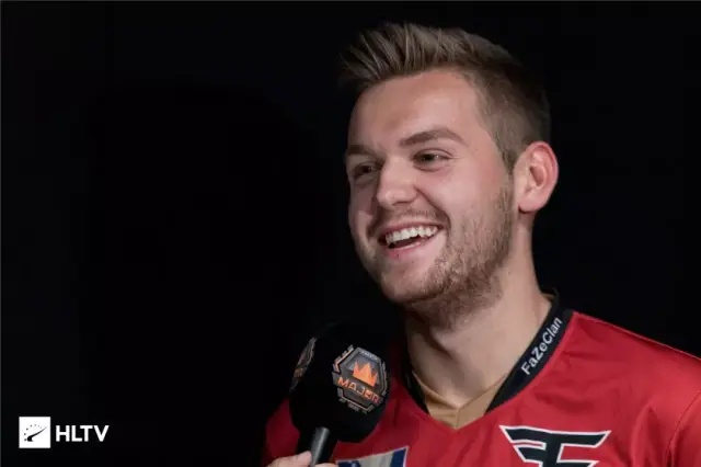 疯狂暗示？DOTA2 SumaiL或将加盟Nigma